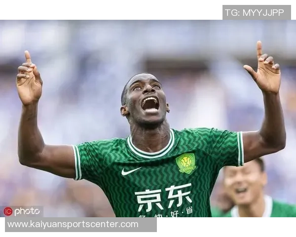 国安前锋法比奥在对阵大连英博比赛中戴帽当选中超第26轮最佳球员 国安前锋法比奥在对阵大连英博比赛中戴帽当选中超第26轮最佳球员